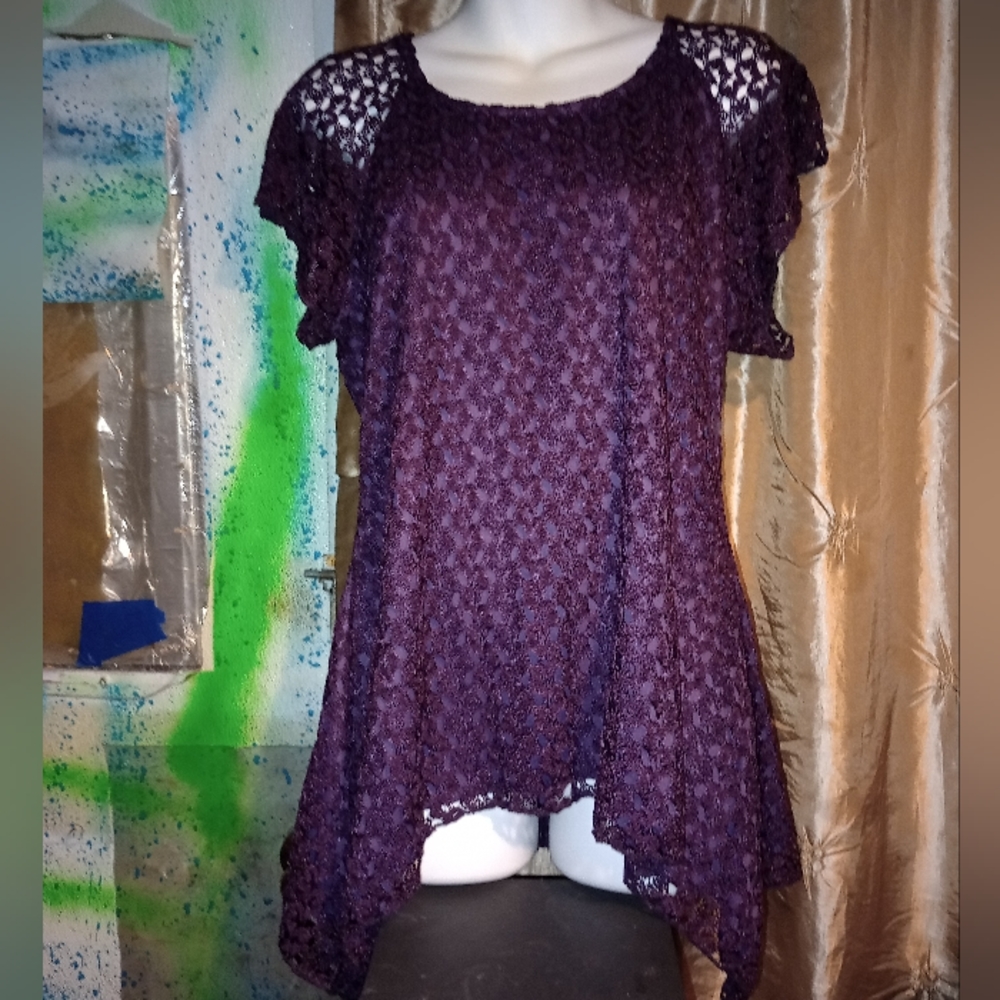 Dressbarn purple lace shirt med